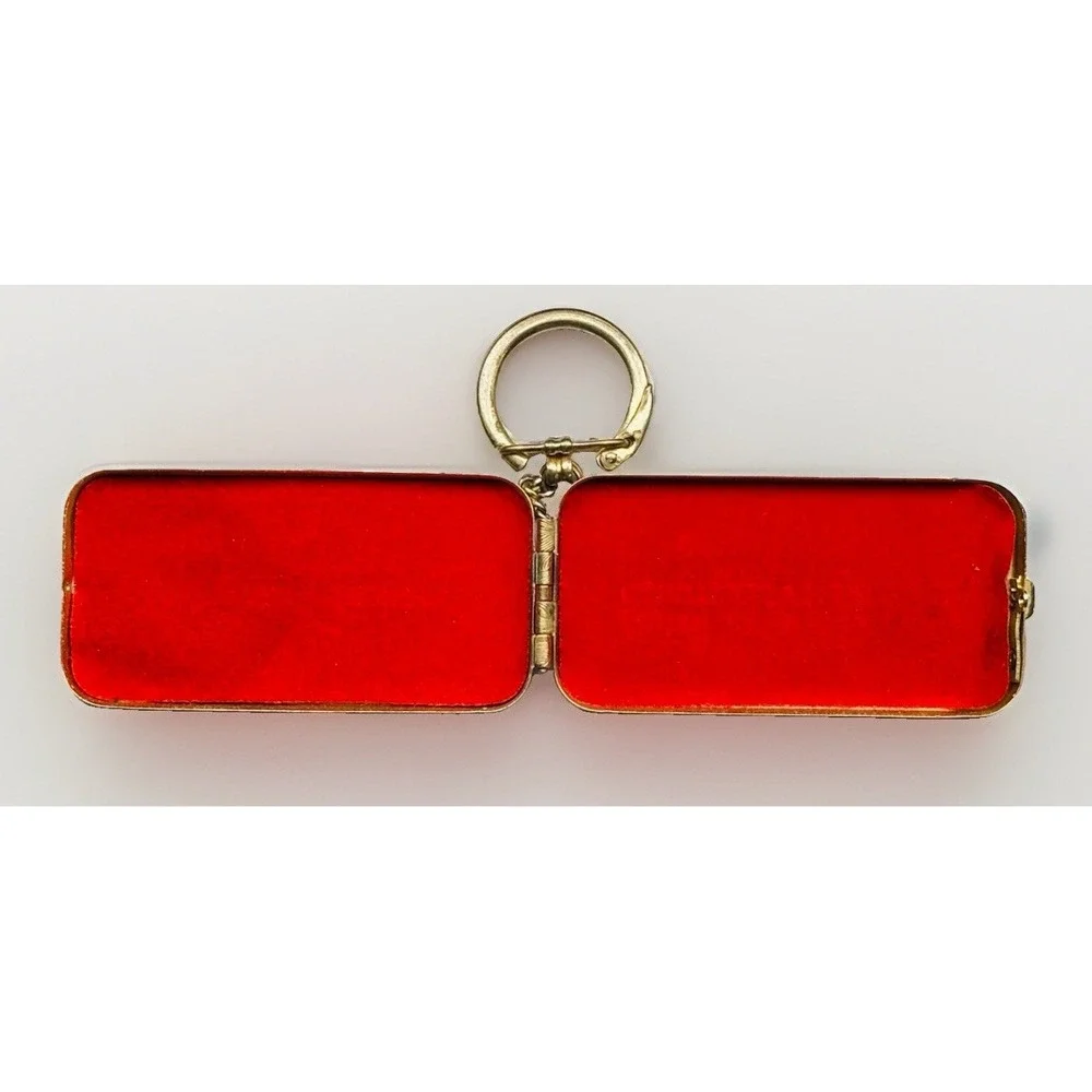 Vintage Gold Tone Charge Plate Holder Keychain Case Red Velvet Lining 1950s.
